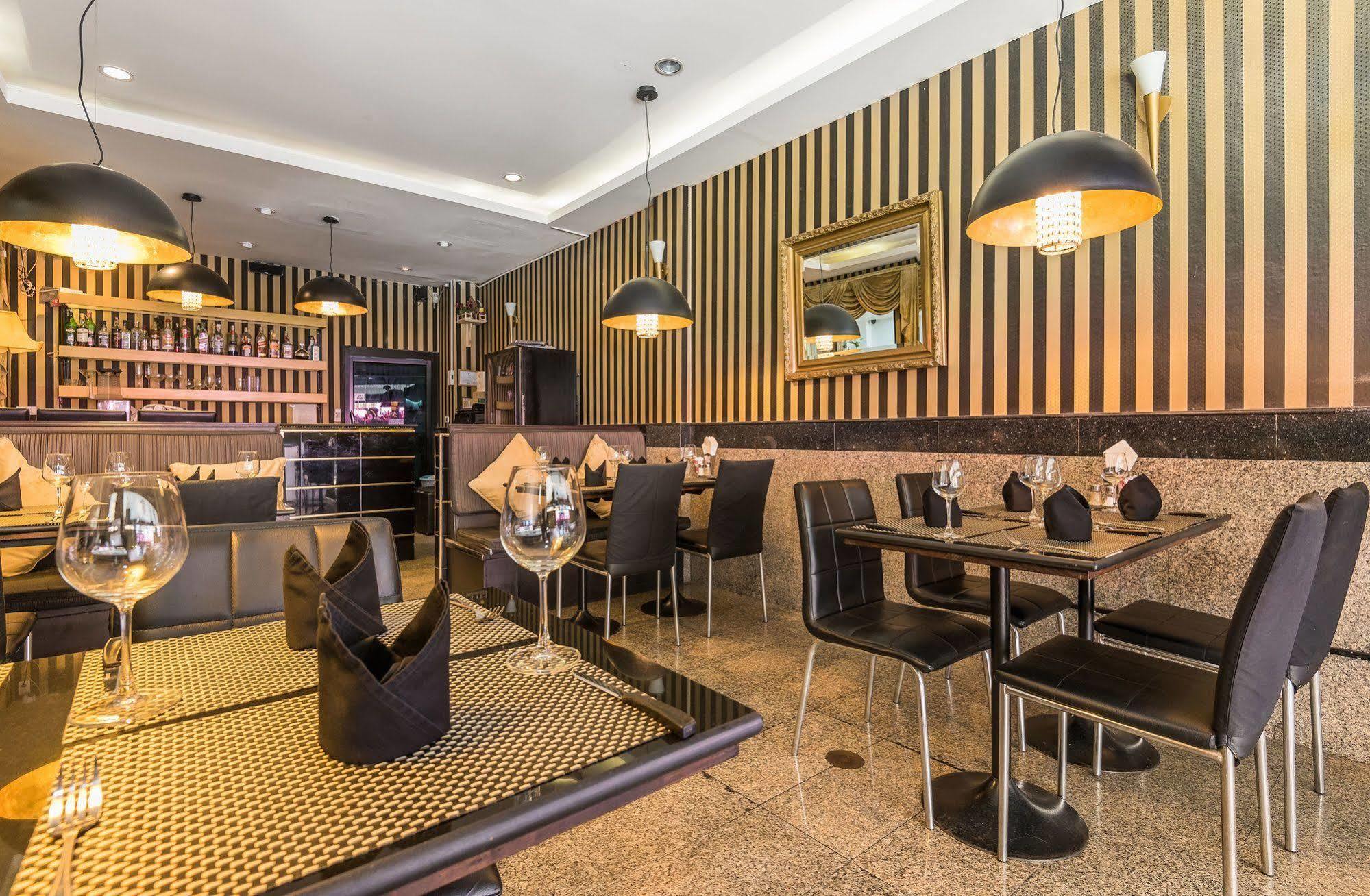 The Ambiance Hotel Патая Екстериор снимка