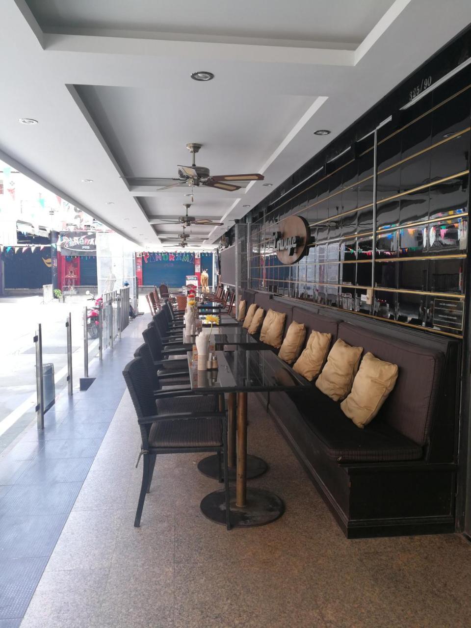 The Ambiance Hotel Патая Екстериор снимка